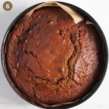 baked pumpkin fruitcake in a springform.