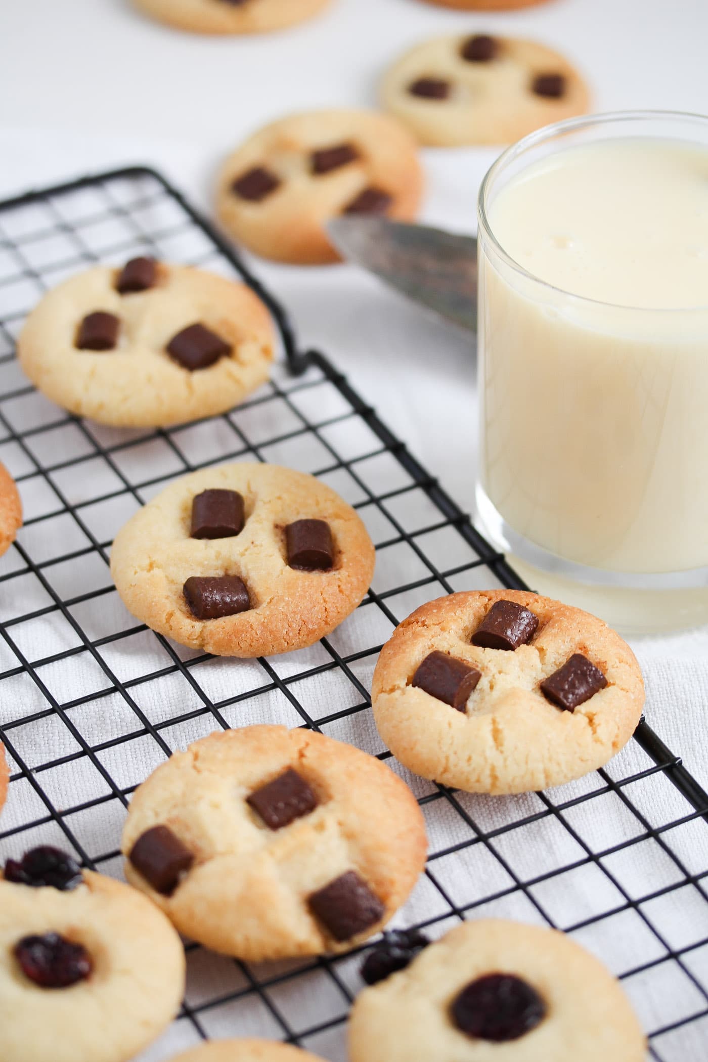 cookies and a glass of milk