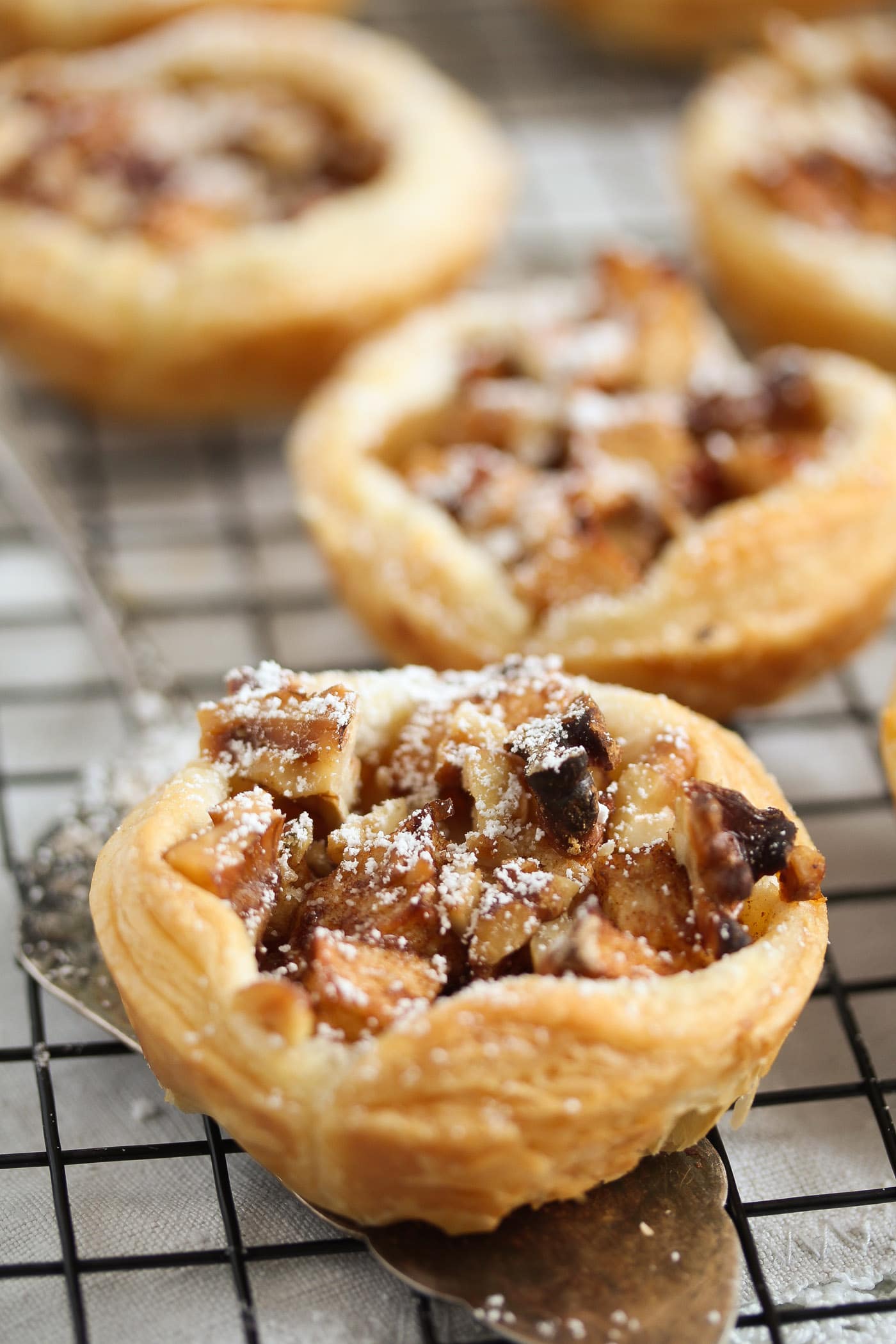 apple pies with puff pastry and walnuts