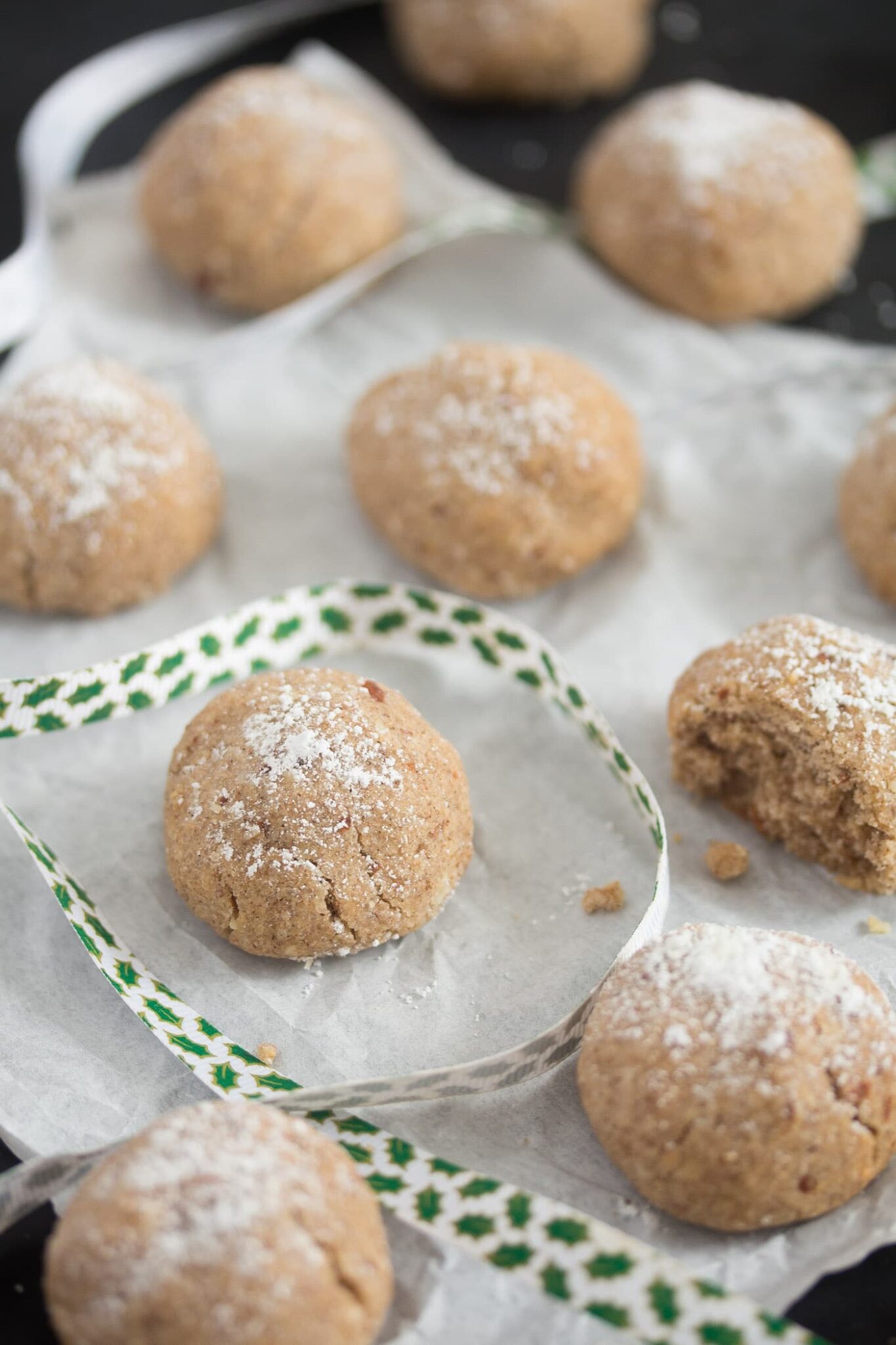 polvorones-recipe-spanish-christmas-cookies