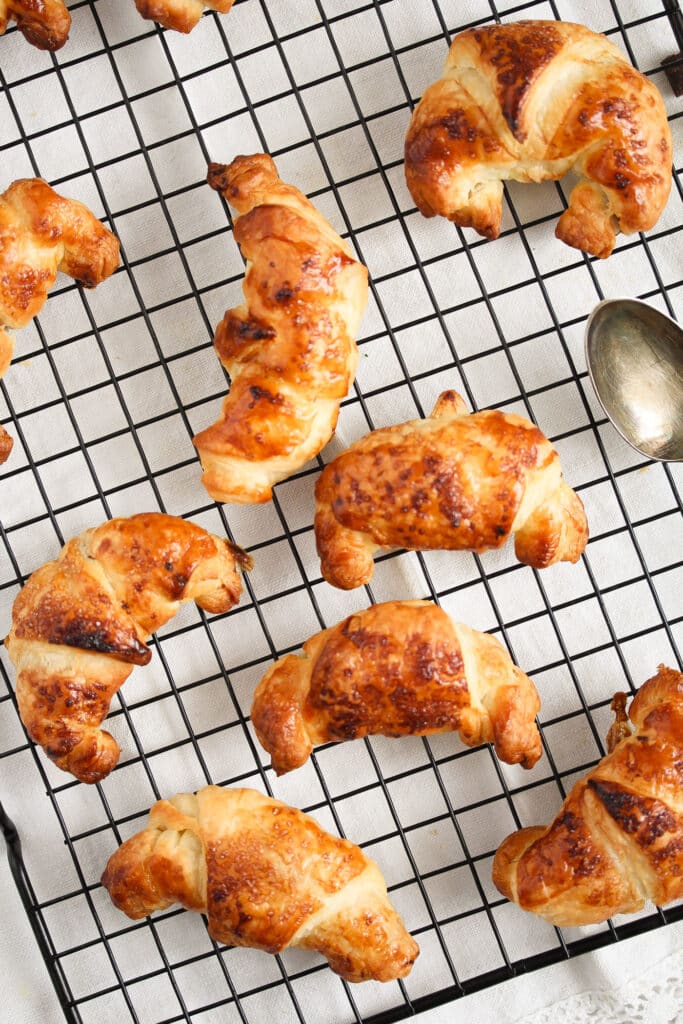 golden mini croissants with filling