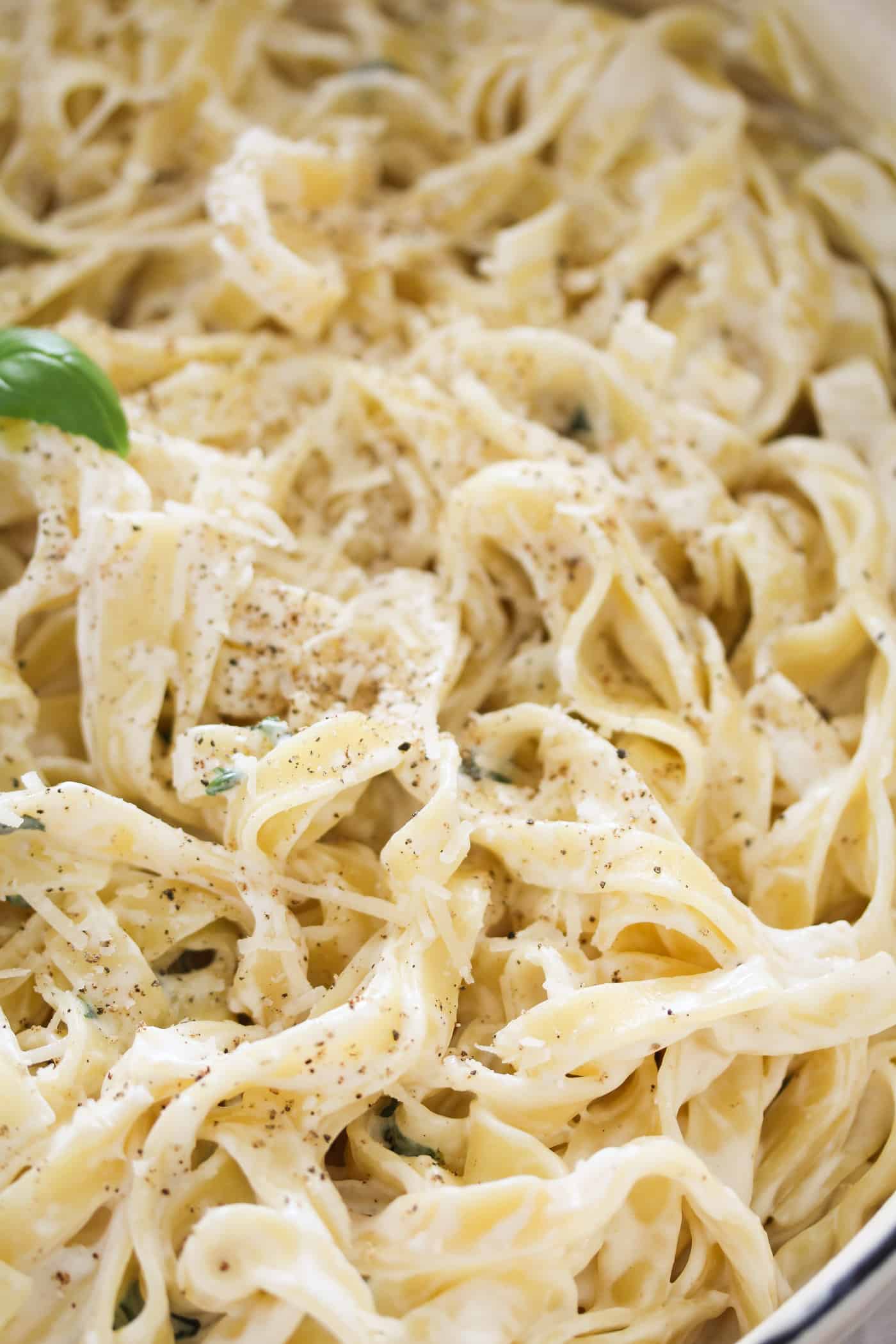 Quick Pasta with Cream Cheese (Basil and Garlic)