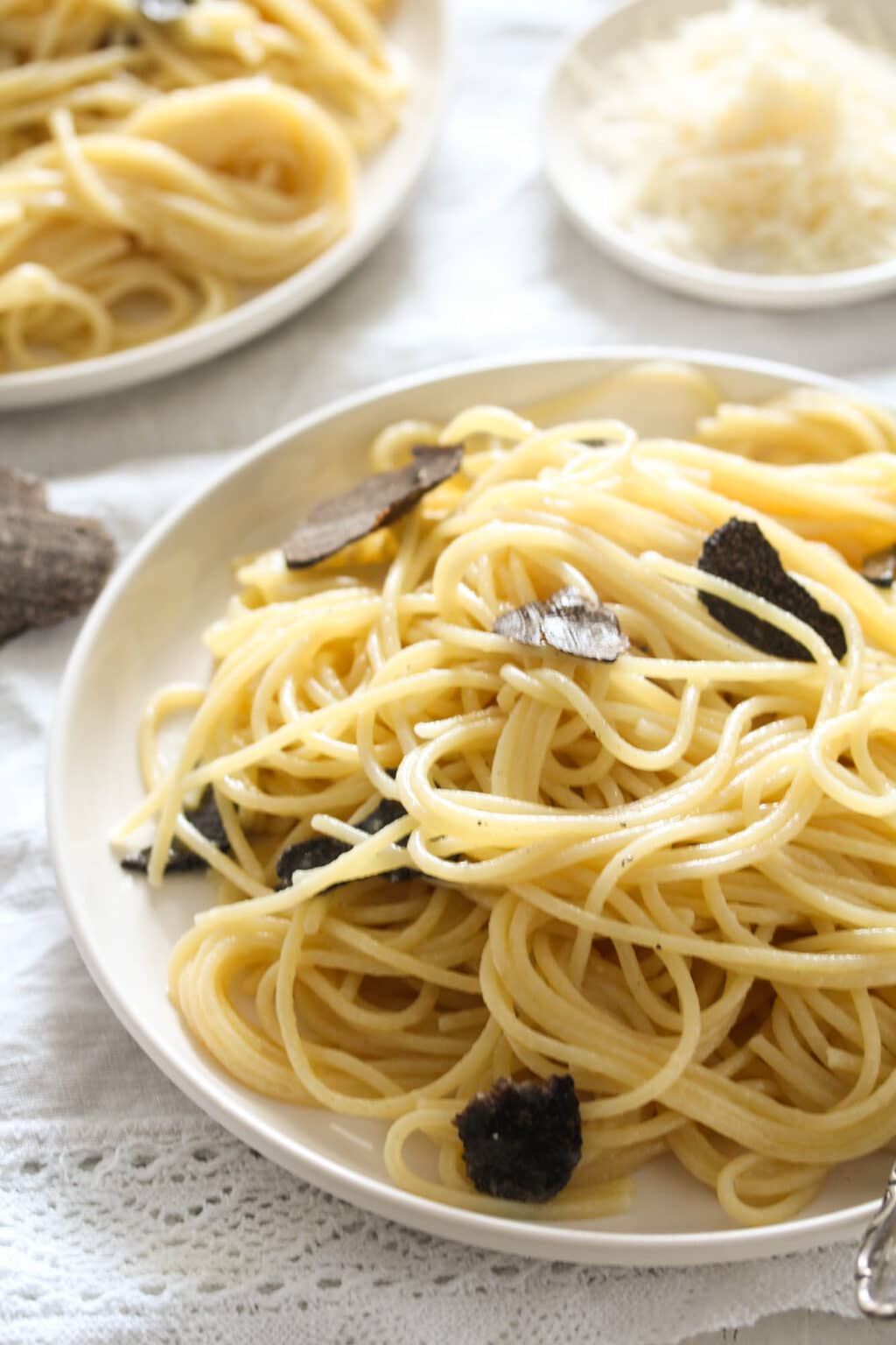 fresh-black-truffle-pasta-only-4-ingredients