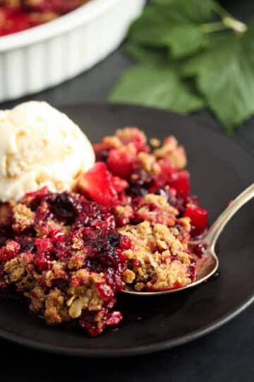 Black Currant and Apple Crumble - Where Is My Spoon