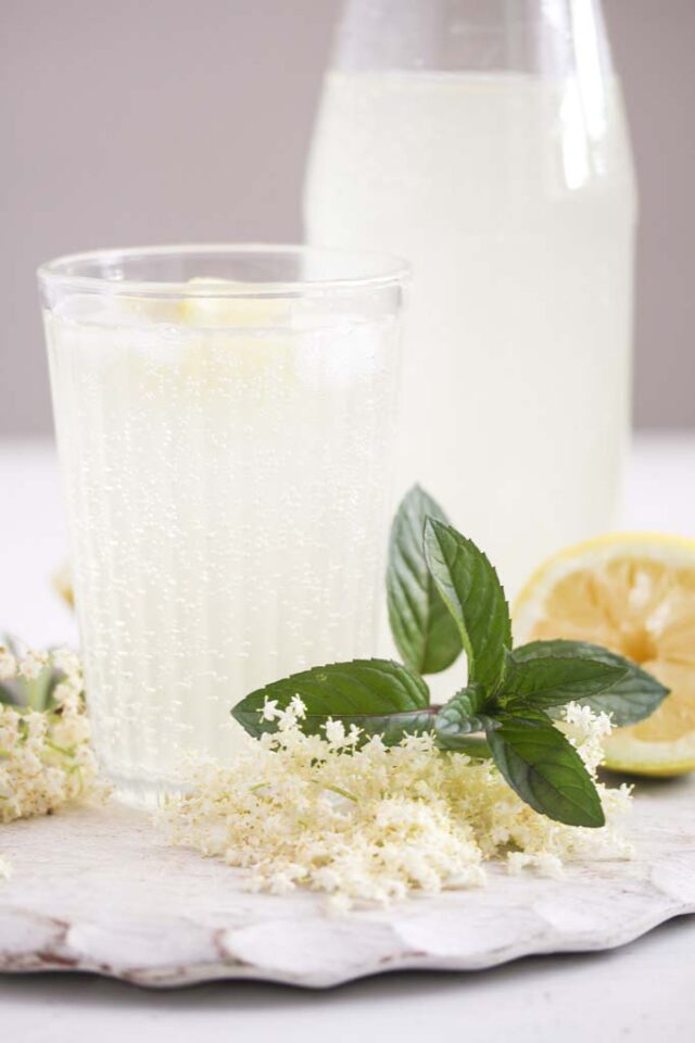 NonAlcoholic Elderflower Champagne (Elderflower Juice) Where Is My Spoon