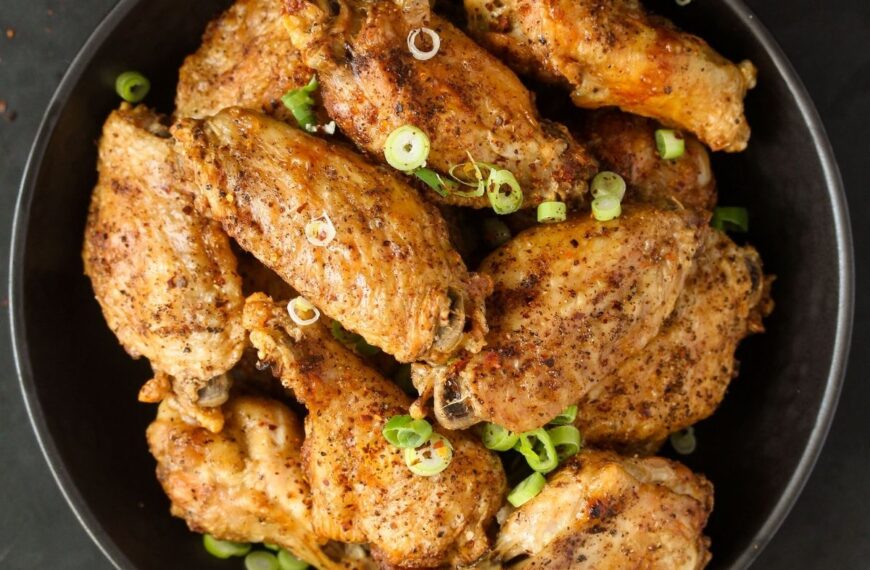 Crispy Salt and Pepper Chicken Wings