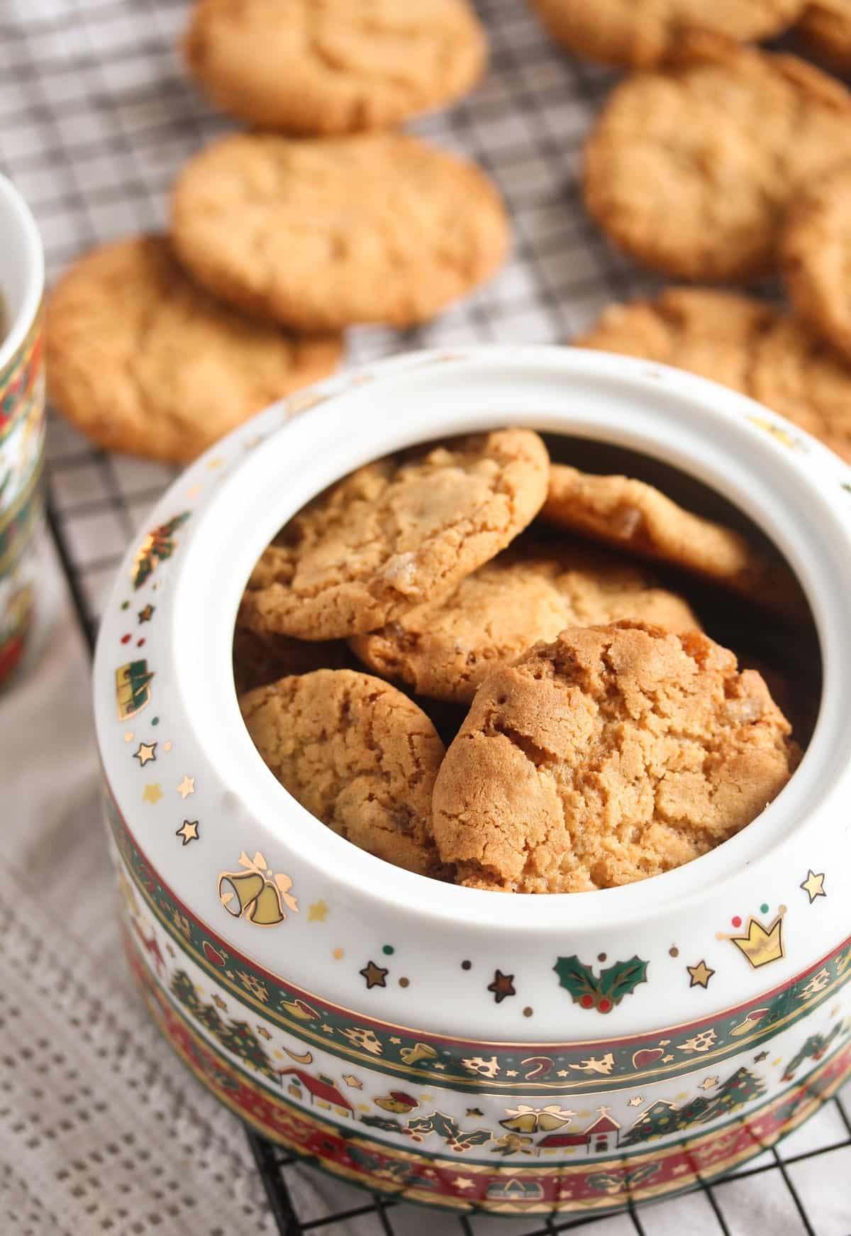 christmas cookie container full of gingersnaps.