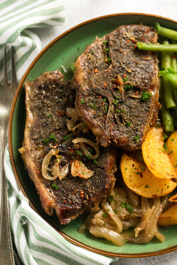 Slow Cooker Lamb Chops (Crock Pot) - Where Is My Spoon