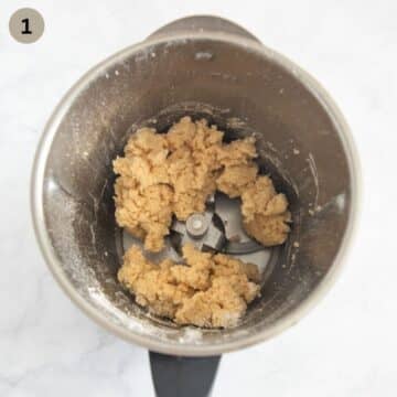 dough for quich in a food processor.
