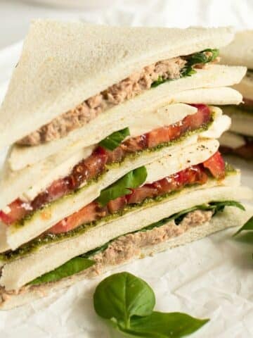 tramezzini recipe with two fillings: tuna and mozzarella and tomatoes.